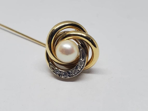 14k Yellow Gold Pearl and Diamond Knot Stick Pin - image 3