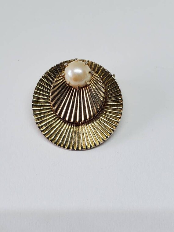 Coro Gold Tone Double Circle Pearl Brooch