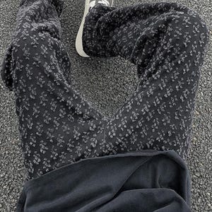 Denim Straight Jeans | Wide Leg Pants | Loose Patterned Design | Y2K Streetwear 

Loose fit straight leg jeans with patterned denim design and wide cut for streetwear outfits.