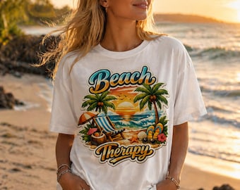 Camiseta "La playa es mi terapia", camiseta de vacaciones en la playa, estampado veraniego de playa, camiseta con palmeras al atardecer tropical, camiseta con ambiente relajado costero.