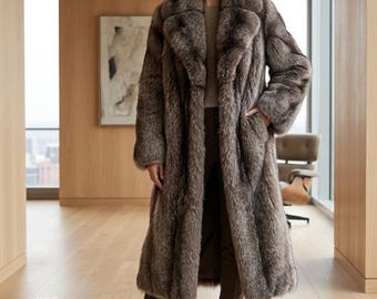 VINTAGE Late 1990s - Super Soft & Cozy Gallery Brown Leather Faux