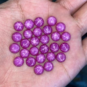 5 Stück 8 mm AAA Qualität Rubin Stern Runde Cabochon Lose Edelstein: - Preis pro Los