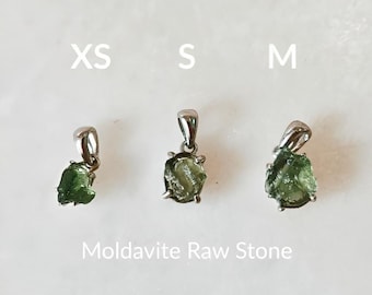 Colgante de moldavita en bruto auténtica, piedra preciosa 100 % natural de la República Checa, plata de ley 925, joyería hecha a mano.