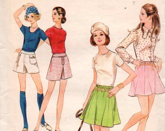 Uncut - Vintage Butterick #5748 Retro Pant-Skirt Flare Skirt Sewing pattern - Size Waist 25.5"
