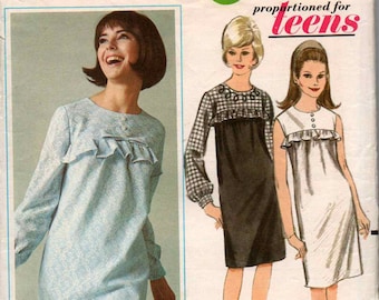 Vintage 60s Butterick Teen Shift Dress Sewing Pattern #3741 Size 14T - Bust 34"