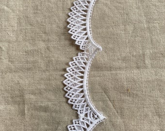 Embroidered Guipure White Bridal Wedding Scalloped Lace 1.75” drop