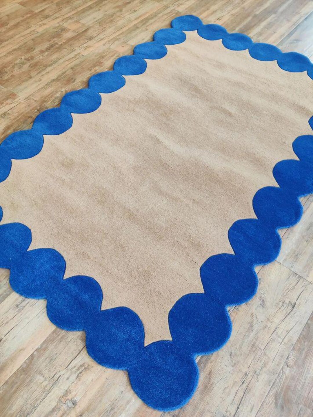 Preppy Blue Rug Handmade Scalloped Tufted Rug | Royal Blue and Beige Wavy Border Area ...