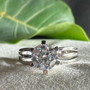 Lab Grown Round Cut Solitaire, Contemporary Split Shank Engagement Ring, Minimalist Bridal Jewelry