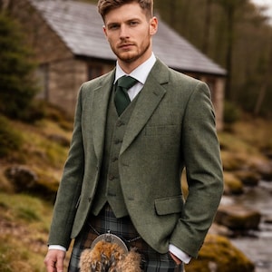 Chaqueta de kilt Argyll de tweed verde Lovat hecha a mano con chaleco para hombre, estilo tradicional escocés de las Tierras Altas.