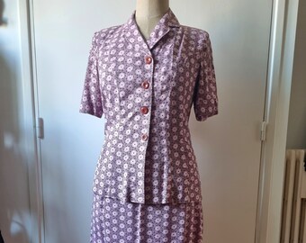 Superbe et RARE, Ensemble Léger Années 1940s en Coton Fluide, Imprimé Fleuri Noir, Blanc, Rose - Taille 40