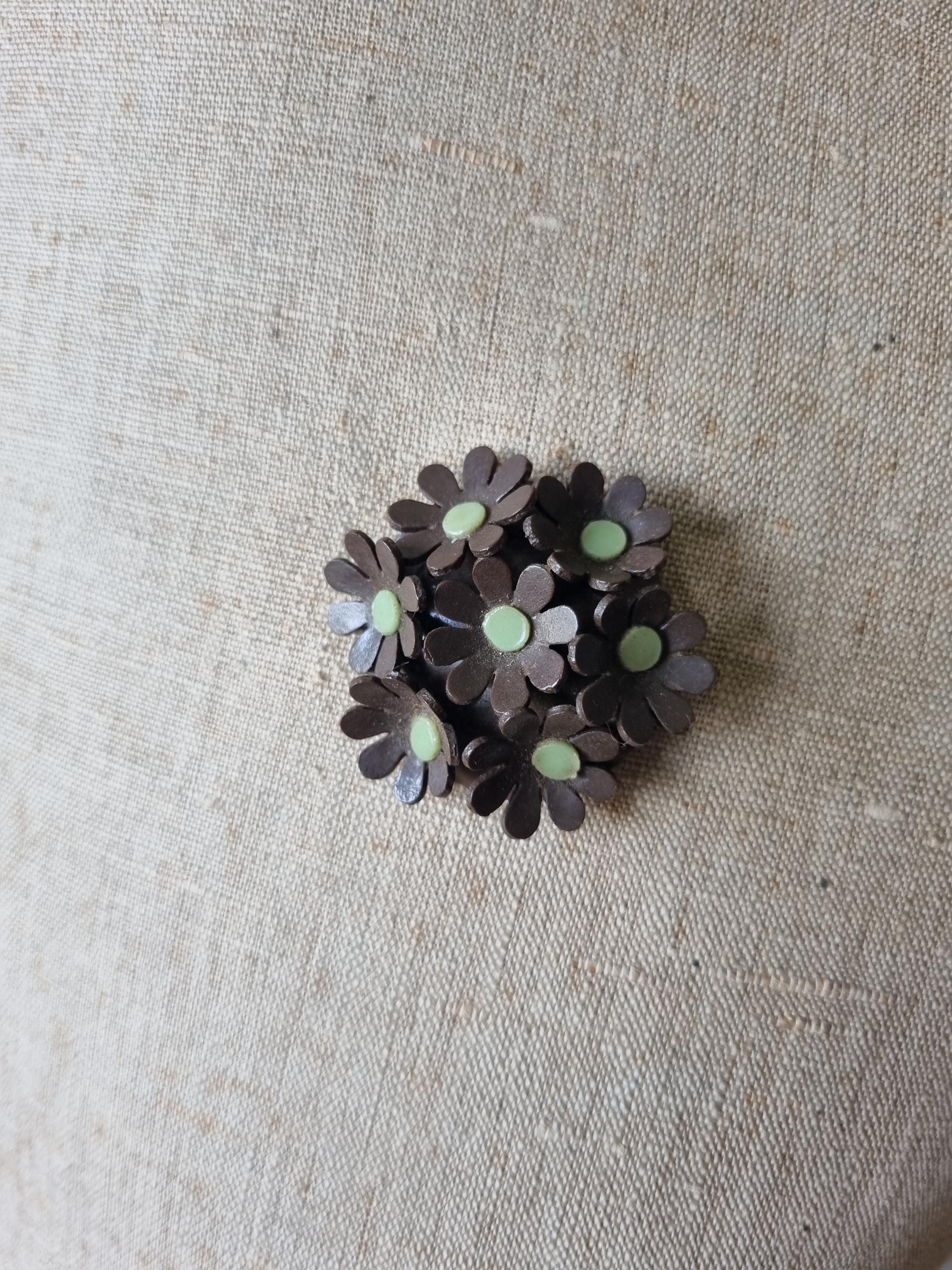 Superbe Broche De Chapeau Canne Music Hall En Celluloïd Rouge Et Or – Bijou Vintage Original Des Années Folles