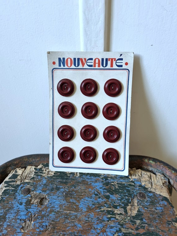 Bouton Ancien En Bois Motif Fraise - Mercerie Vintage (lot De 1 à 10 Pièces)