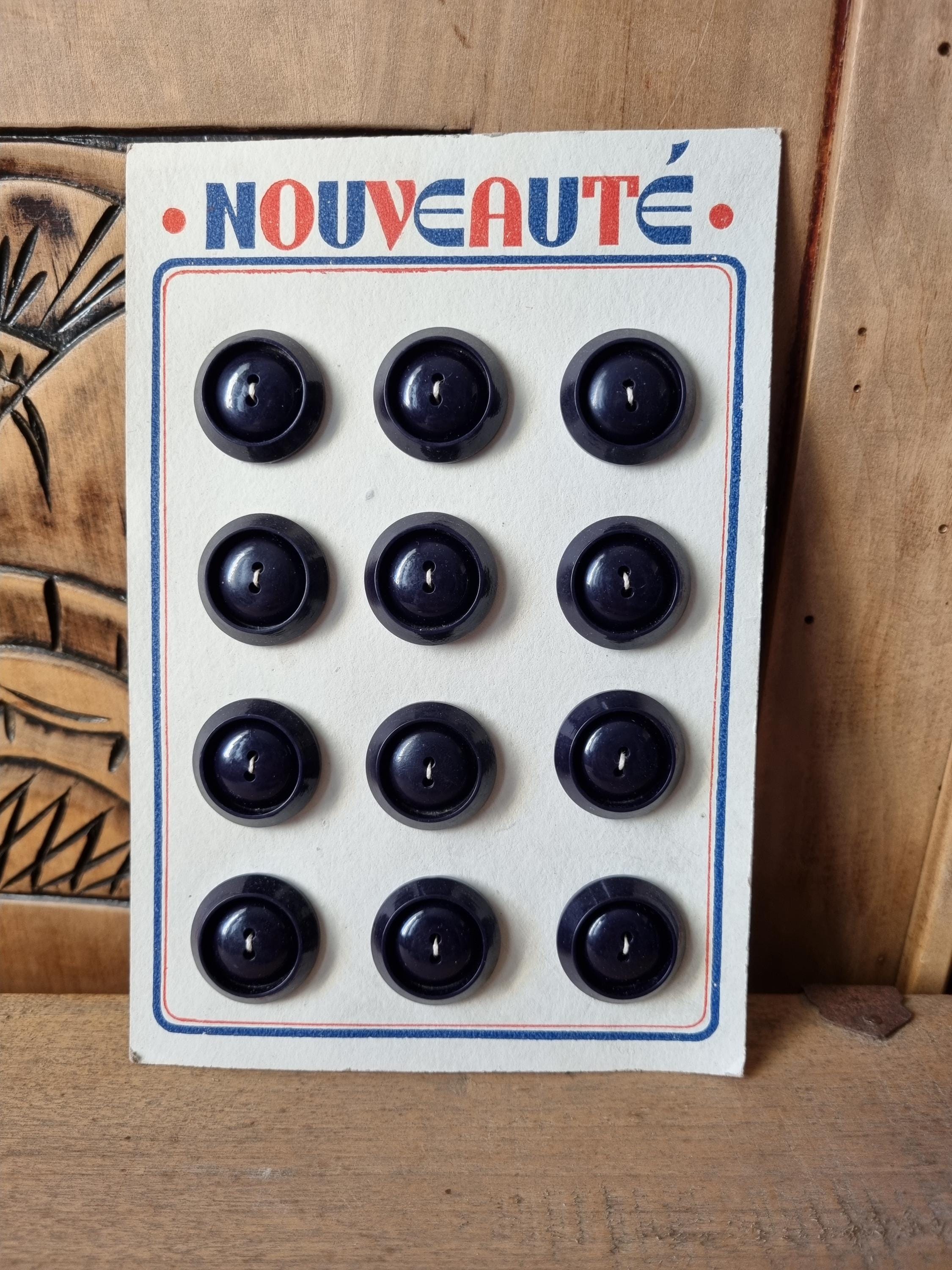 Lot De 3 Cartes De Boutons Anciens - Années 70 - En Bois - Pour Blazers, Costumes, Artisanat