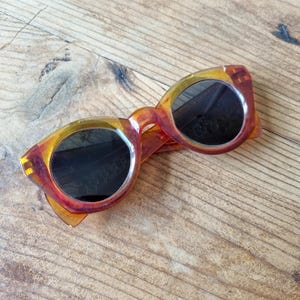 Superbes Lunettes de Soleil Des Années 1940er Jahre, Polymère Marron Chaud, Vintage Français