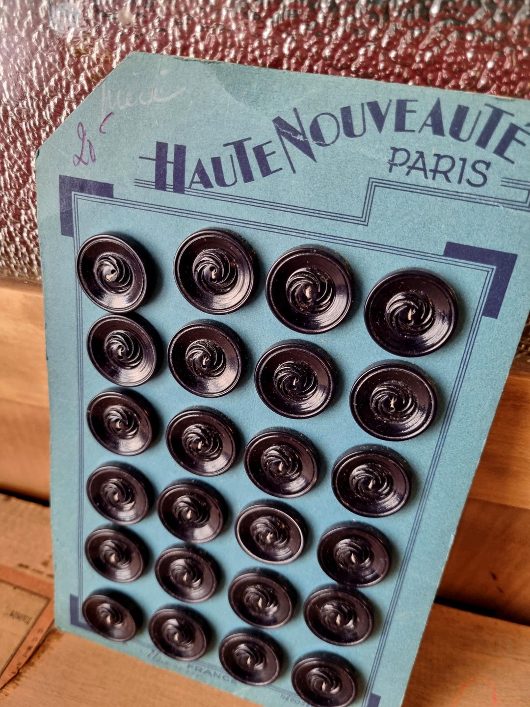 Bouton Ancien Mercerie – Noir Creux Strié – Lot D'occasion (1 à 10 Pièces)