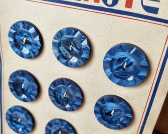 Mercerie Ancienne - Magnifiques Boutons Années 1940s en Polymère Marbré Bleu Électrique, Stock Français