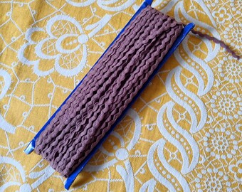 Mercerie Ancienne - Croquet Ancien en Coton Marron, Vers les Années 1940s