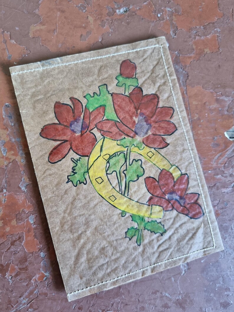 Ravissant Porte-Photos Années 1940s, Papier Cartonné Peint à la Main - Modèle Fer à Cheval et Fleurs, Stock Français imagen 3