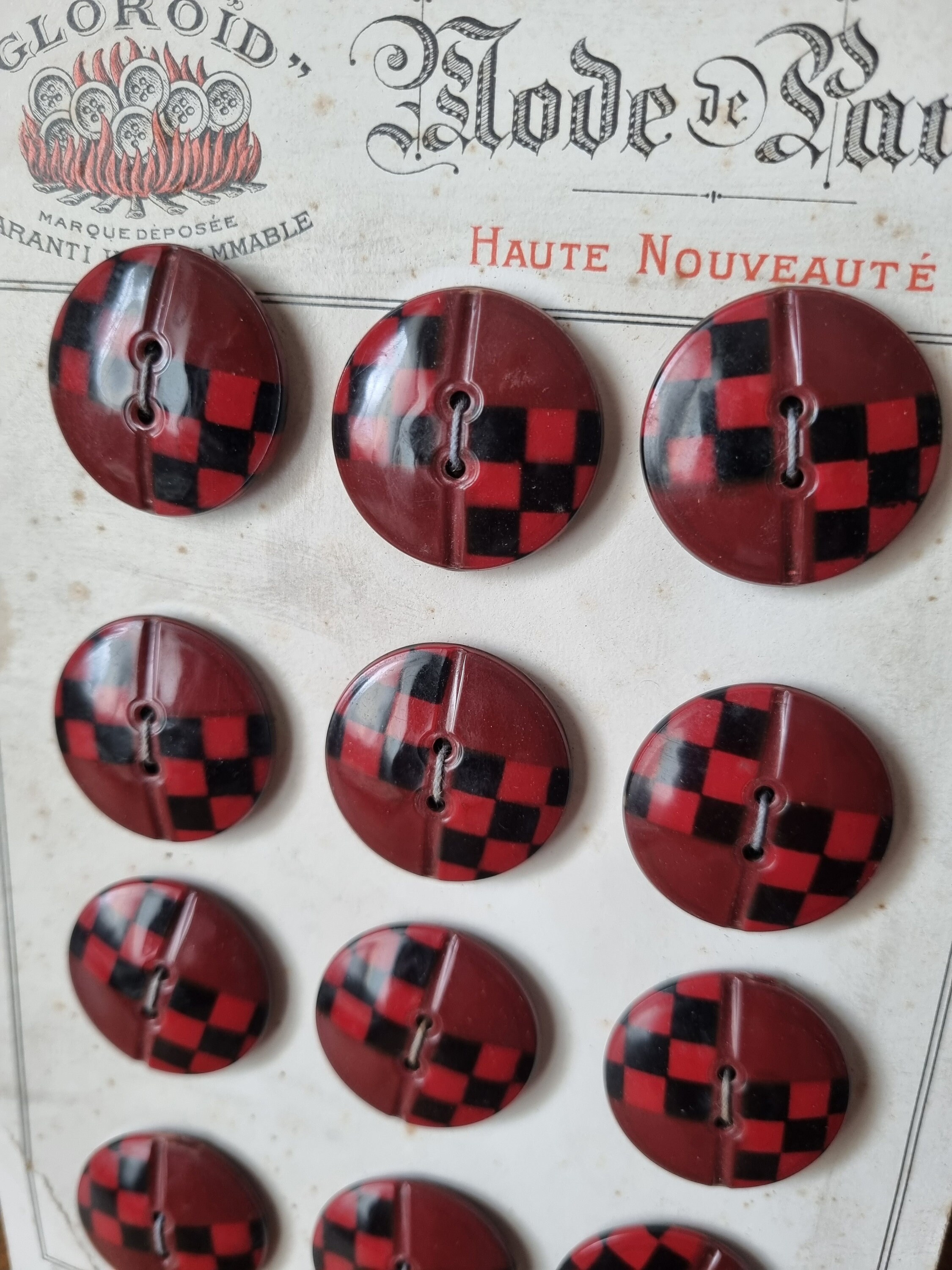 Toutes les pièces carrosseries pour Jeep CJ7, Wrangler YJ et TJ Toutes les pièces carrosseries pour Jeep CJ7, Wrangler YJ et TJ