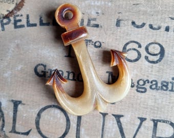 Magnifique Très Grande Broche Années 1940s en Corne, Ancre de Marine, Vintage Français