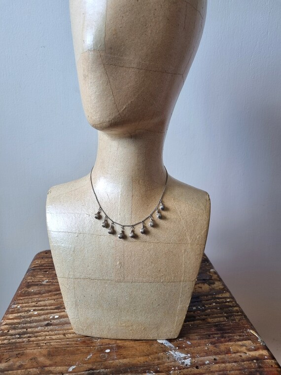 Collier ancien Couture métal argenté et cabochons en Verre