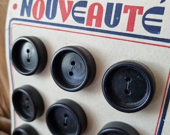 Mercerie Ancienne - Beaux Boutons Années 1940s en Bois Peint, Noir, Grand Modèle, Stock Français