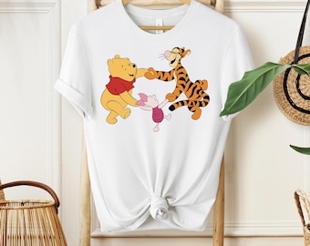 Winnie The Pooh  Shirt, Mommy To Bee, Pregnancy Reveal Shirt, Pooh Mommy Shirt, Disney Pregnant Tee,New Mom Shirt, Daddy To Bee