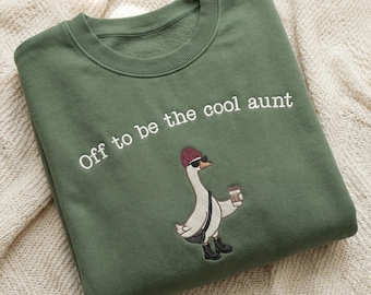 Embroidered Cool Aunt Sweatshirt, Funny Goose Crewneck, New Aunt Gift, Baby Announcement to Sister, Promoted to Auntie, Silly Goose Shirt
