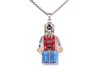 Circuit Board Robot Pendant Necklace, Transparent Resin Cyberpunk Jewelry, Gold Gear Details, Geek Gift for Him