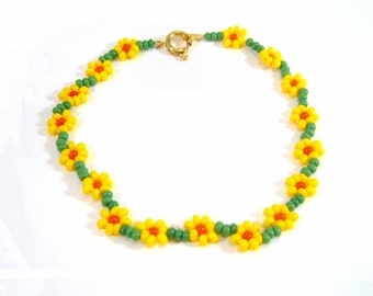 Daffodil Flower Bracelet, Narcissus Bead Bracelet, Daisy Chain Jewellery, UK Sellers Only