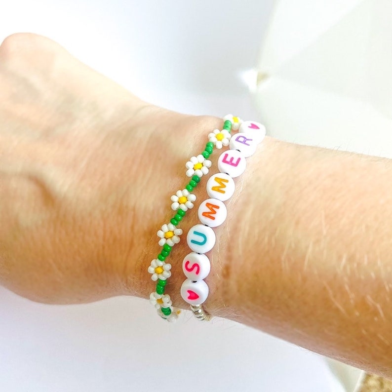 Daisy Bracelet: Seed Beaded Daisy Chain Bracelet, Seed Bead Flower Bracelet UK image 3