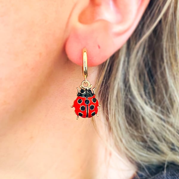 Lieveheersbeestje oorbellen, lieveheersbeestje oorbellen, Huggie hoepel oorbellen, Lady Bug sieraden, Britse verkoper, geschenken onder de 15