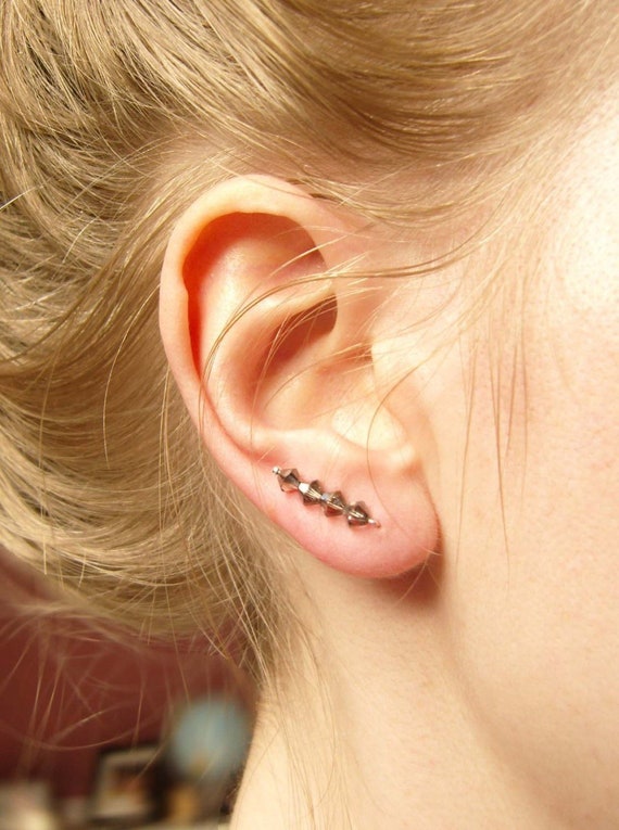CRYSTAL EAR CUFF DARK GREY CRYSTAL EAR CUFF DARK GREY