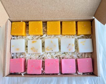 Hand Poured Soy Wax Melts – Multicolour Scented Cubes for Home Fragrance | AromaWaxCo