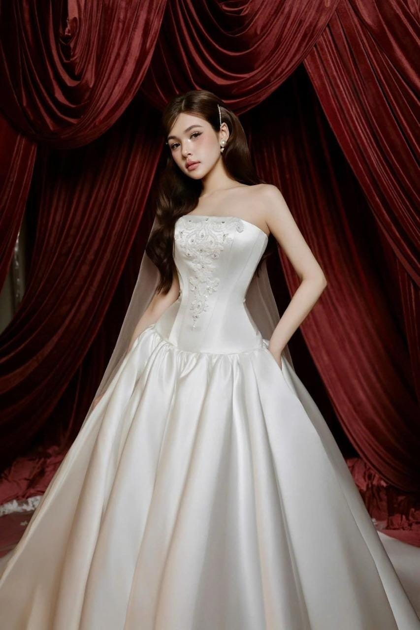 Elegant Strapless Satin Ball Gown Wedding Dress With Handcrafted Floral ...