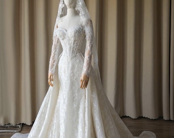 Elegant Lace Mermaid Wedding Dress with Long Sleeves, 2-in-1 Bridal Gown with Detachable Overskirt
