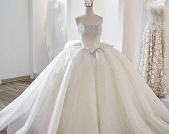 Sparkling Strapless Ball Gown Wedding Dress – Glitter Princess Bridal Gown