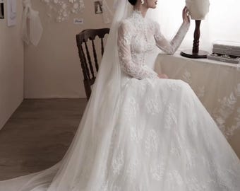 Classic Lace Wedding Dress, Modest High Neck Long Sleeve Bridal Gown, Vintage A-Line
