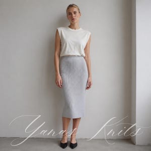Astrid Skirt Knitting Pattern PDF, High Waist Pencil Skirt, Seamless Midi, Slip Stitch Knit