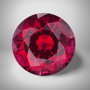 Vivid Pigeon Blood Ruby Round Cut, Custom Crimson Portal Loose Gemstone for Heirloom Ring, Deep Cherry Corundum Bridal Supply