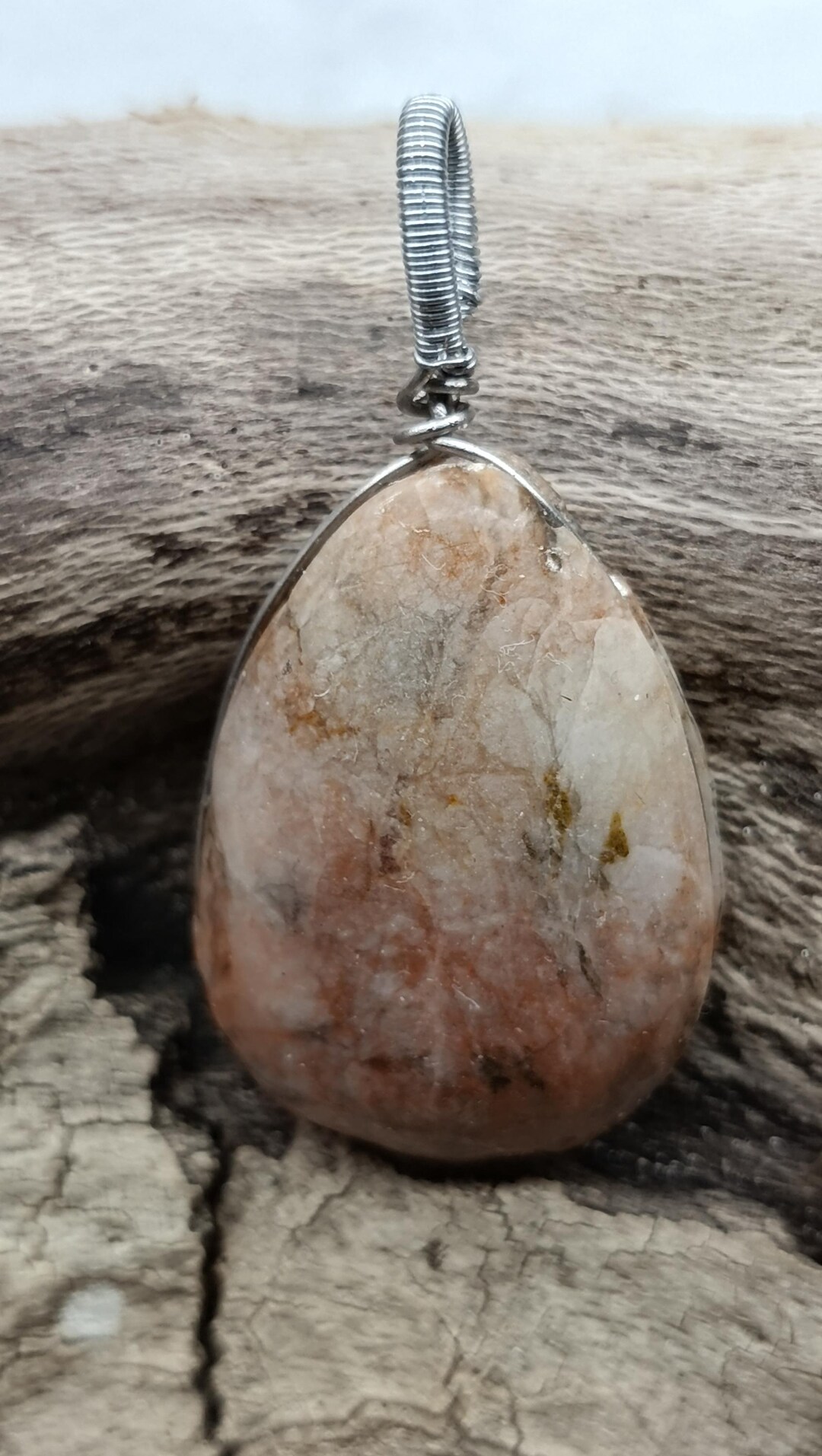 Fire Quartz Pendant Hematoid Quartz Necklace Natural Red Inclusion fire-quartz-pendant-hematoid-quartz-necklace-natural-red-inclusion