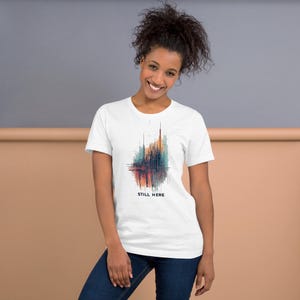 Camiseta con estampado abstracto de paisajes mentales - Camiseta con diseño de paisaje urbano digital - Camiseta de arte tecnológico futurista