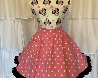 Adult Traditional Style Apron (Limited Availability)