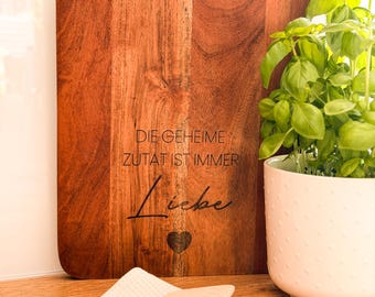 Tagliere in legno inciso | Tagliere da cucina personalizzato | Regalo per la cucina | Idea regalo per la colazione LOVE
