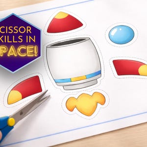 Puede incluir: Una taza de cerámica blanca con un asa negra y el texto "But First, Coffee" en negrita negra. La taza se encuentra sobre un fondo borroso, sugiriendo un ambiente acogedor.