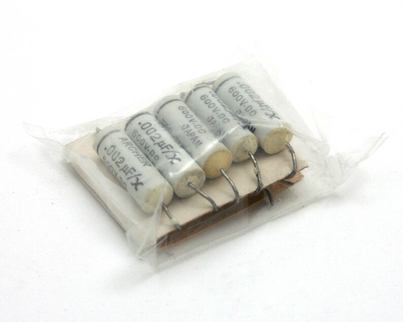 steampunk art craft supply Vintage capacitor .002 mfx uf 600v dc Archer audio electronics radio electrical parts unused new old stock NOS