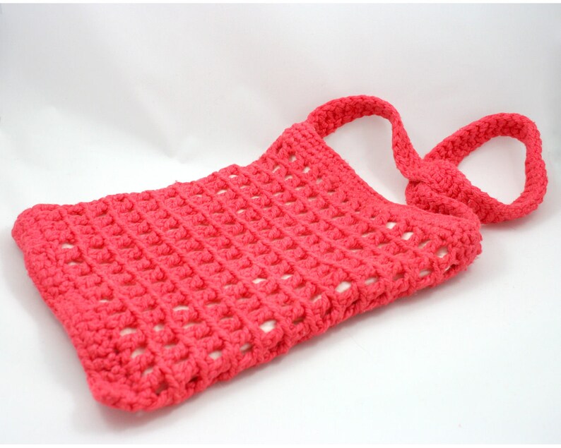 coral pink handmade hippie handbag openwork yarn satchel shoulder book bag Vintage 1970s boho orange crocheted bag women girl teen tote