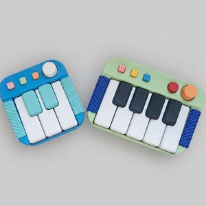 3D Printed Mini Piano Fidget Clicker | Keyboard Desk Toy Clicking Keys, Buttons, Twist Knob Choose Size