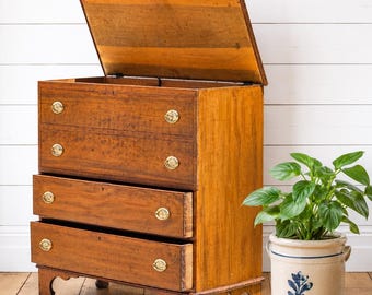 Early 1800s Mule Chest | Blanket Chest | Blanket Box | w/ Scalloped Skirt | Antique | Primitive American Federal | Hepplewhite Style