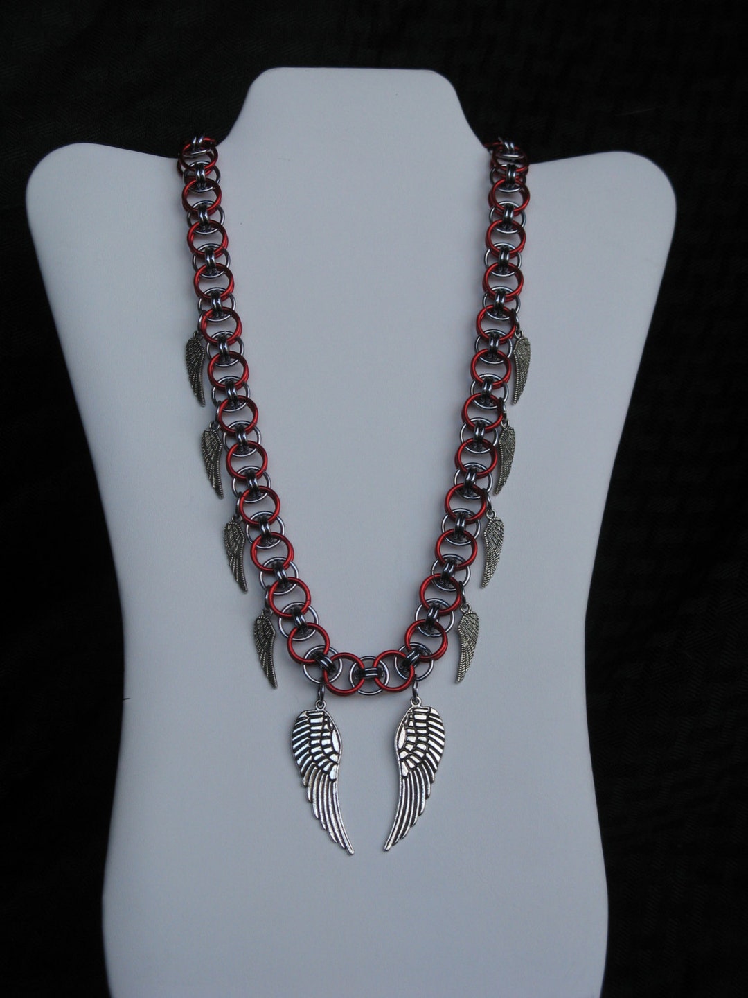 Handmade Helm Chainmail, 21-1/2 Inch Necklace Red and Black Ice With ...